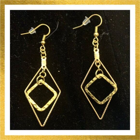 3/$20 Hand Crafted BEADED Dangle HANDMADE Gold Diamond EARRINGS - Picture 1 of 1